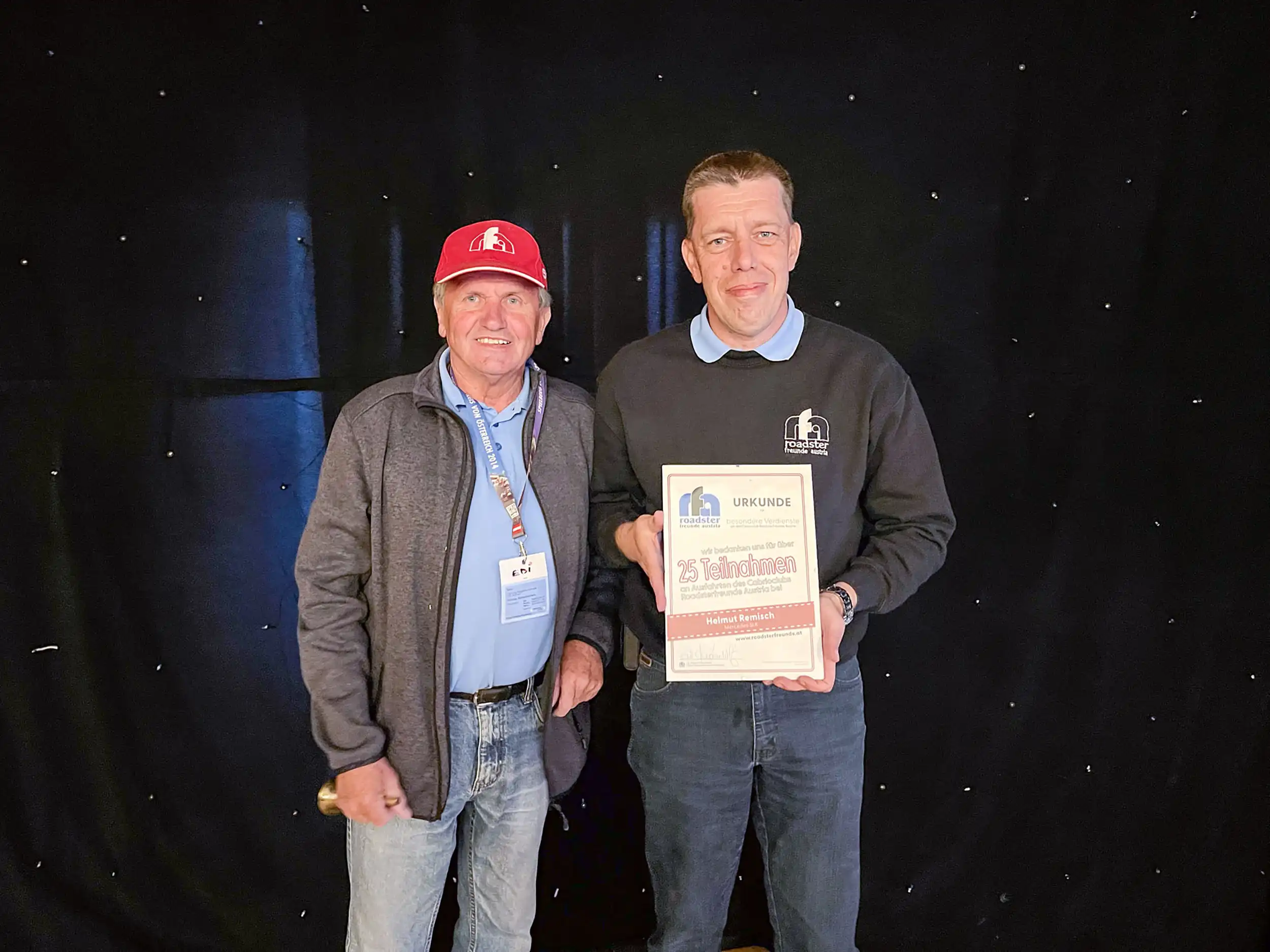 Ehrungen: Anlässlich von mehr als 25 Teilnahmen wurde Helmut Remisch im Zuge der Saison-Abschlussfeierlichkeiten die Ehrenurkunde der Roadsterfreunde Austria verliehen.