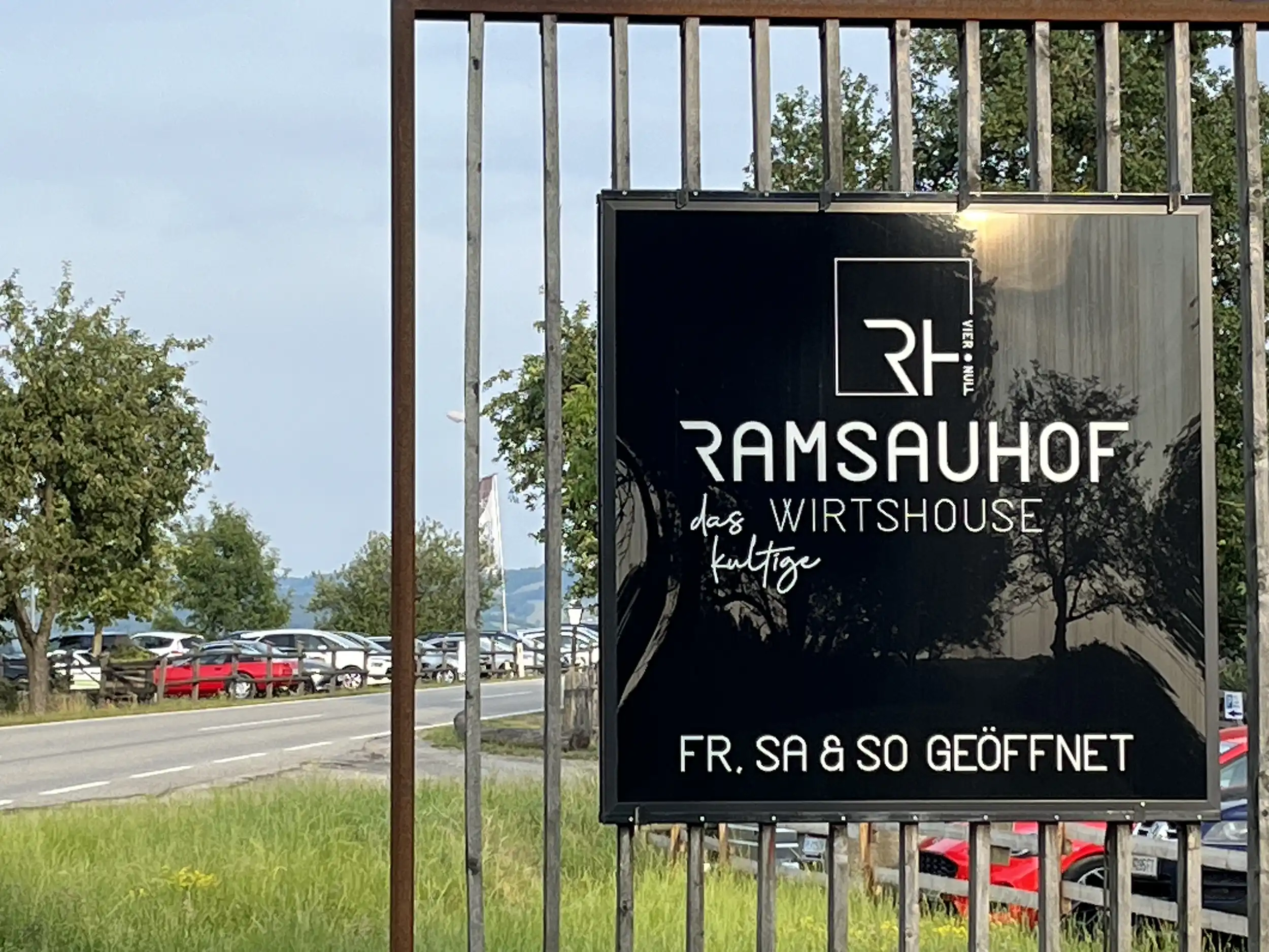 Saturday-Night-Cruising 2023 – Endstopp beim Ramsauhof das kultige Wirtshouse